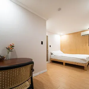 Ssh Lk Hostal Seúl