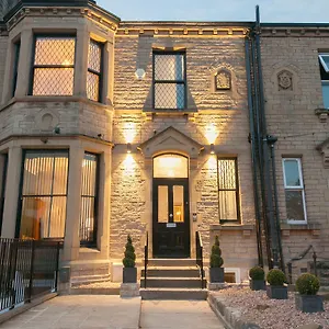 https://townhouse-no-12.yorkshirehotels.net
